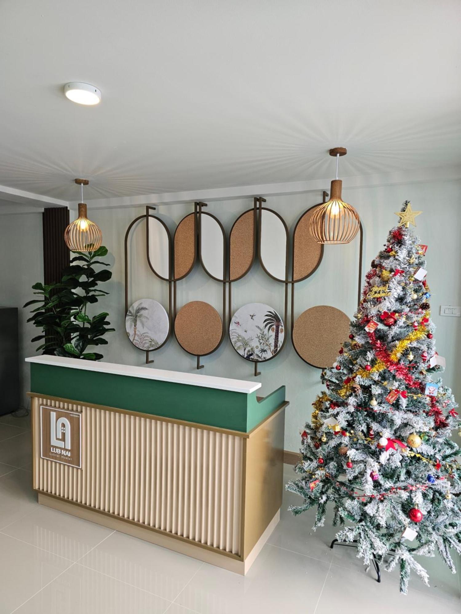 Lub Nai Hostel Patong Bagian luar foto