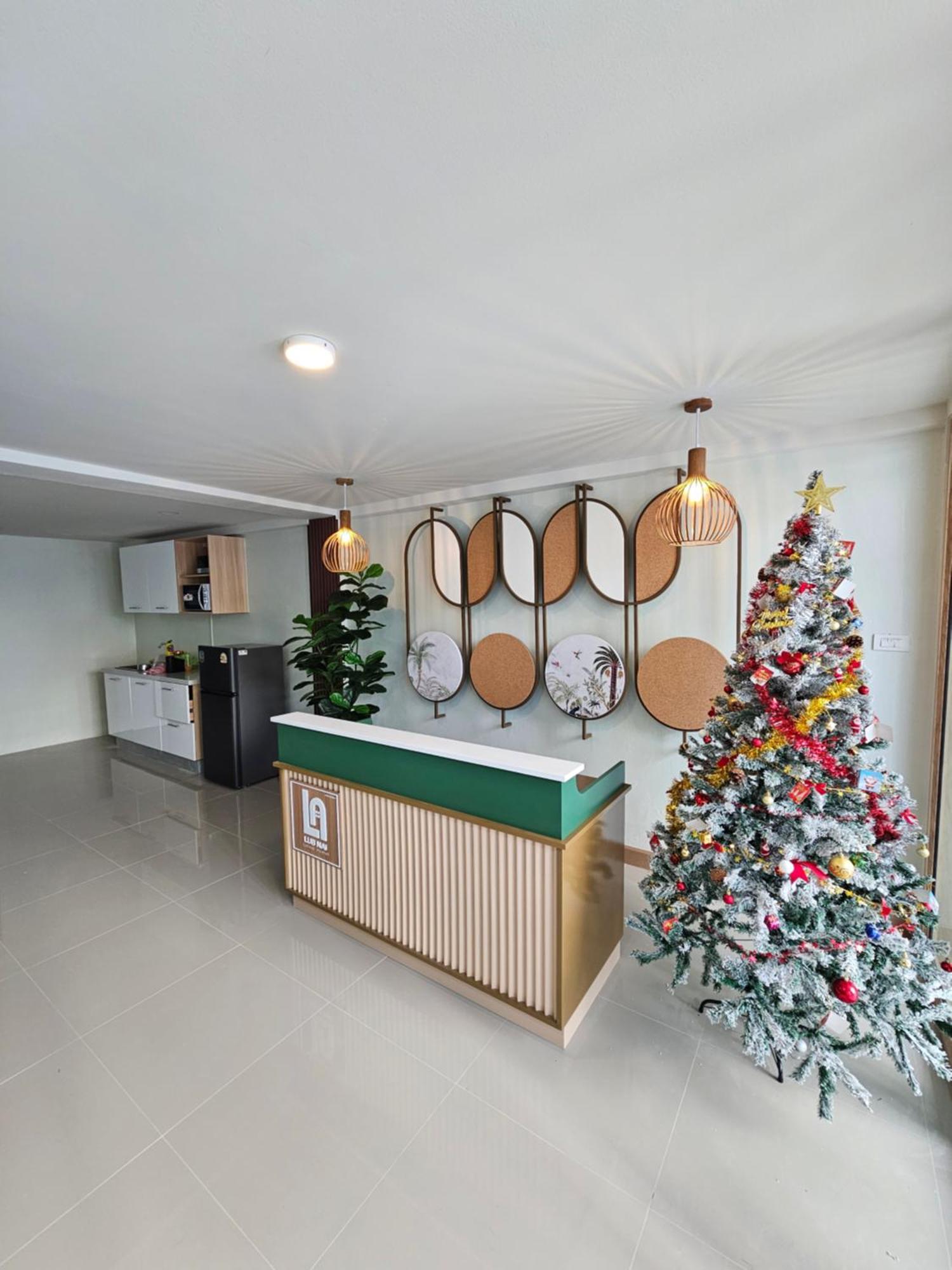 Lub Nai Hostel Patong Bagian luar foto
